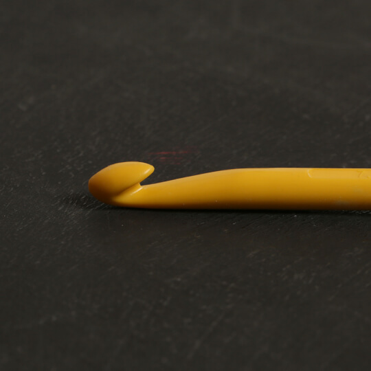 Pony Colour 7.5 mm 15 cm Sarı Plastik Yün Tığ - 44366