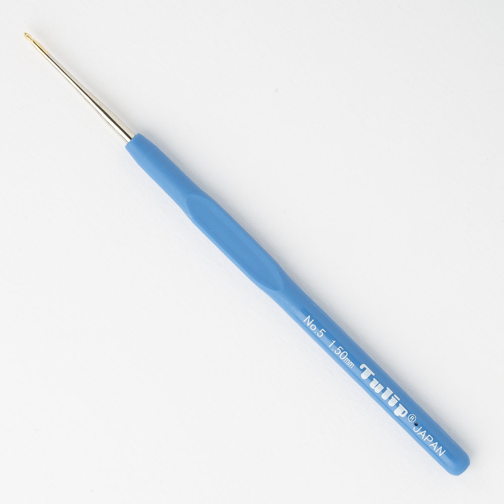 Tulip No.5 1.50 mm 14 cm Lace Crochet Hook with Cushion Grip, Blue
