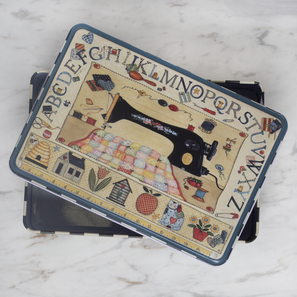 Loren Metal Sewing Boxes in 2 Hobiumyarns